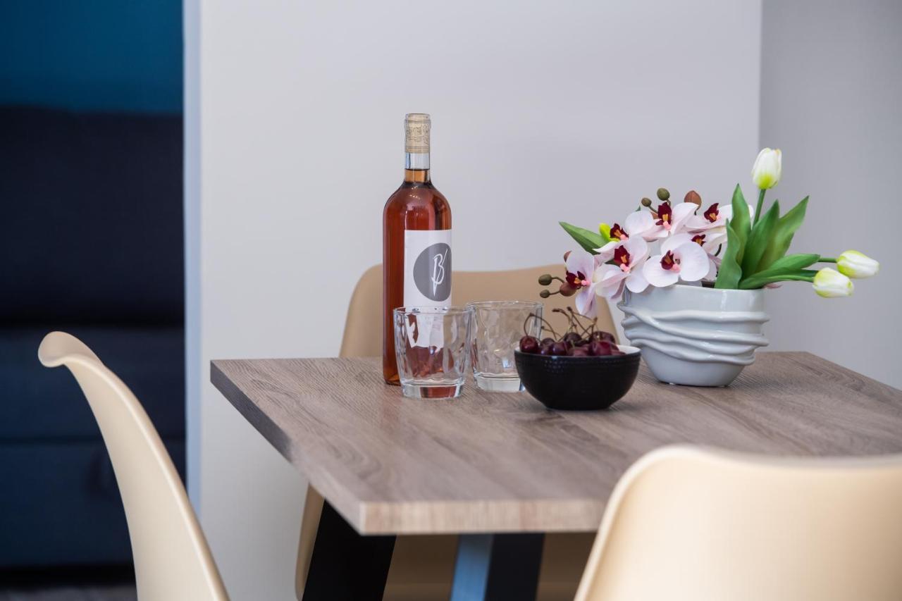 Blue House Luxury Apartment نِكيانا المظهر الخارجي الصورة